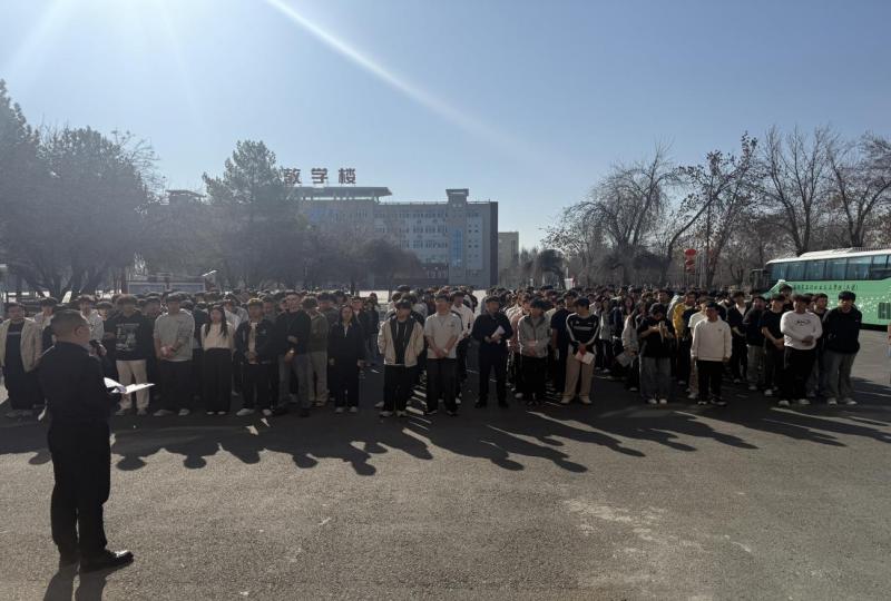 思政赋能强演练 安全防线筑心间--思想政治教育工作部开展地震应急演练